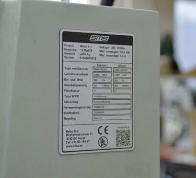 resolabel-typeplaat1-400x364